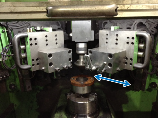 ブッシング加工機